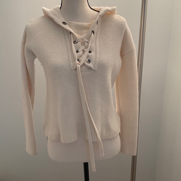 Madewell Sweaters - HP🍀Madewell hooded sweater